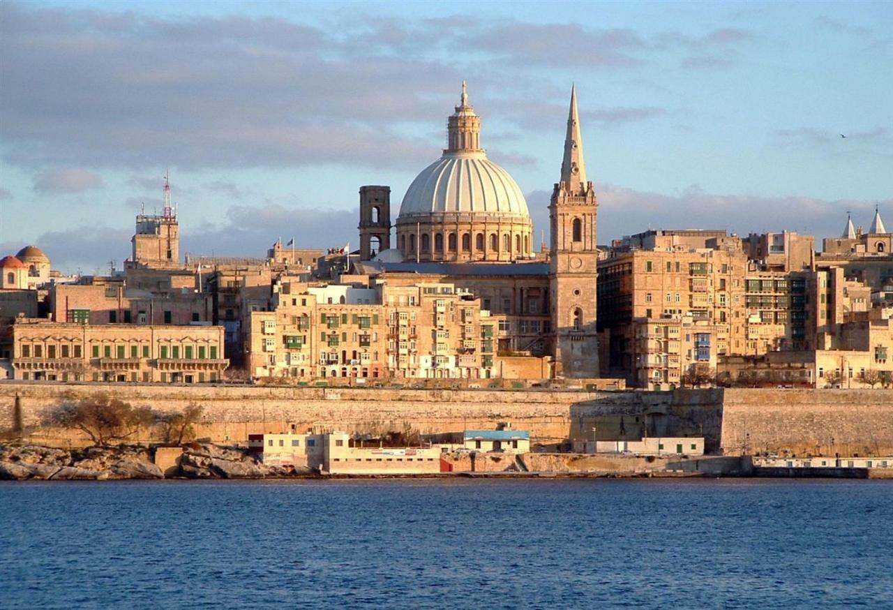 Modern Apartment In The Best Location, Perfect For Families Sliema Exterior photo
